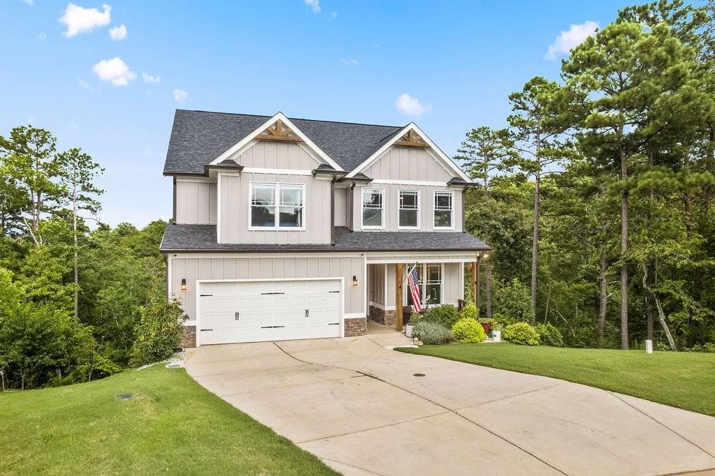 4 bedroom, 3 bathroom, 2,427 sq ft single family residence for sale at 35 Bridgestone Way, Cartersville, GA 30120 — photo 2