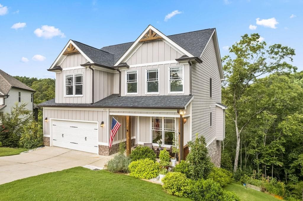 4 bedroom, 3 bathroom, 2,427 sq ft single family residence for sale at 35 Bridgestone Way, Cartersville, GA 30120 — photo 3