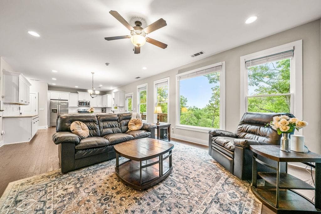 4 bedroom, 3 bathroom, 2,427 sq ft single family residence for sale at 35 Bridgestone Way, Cartersville, GA 30120 — photo 8