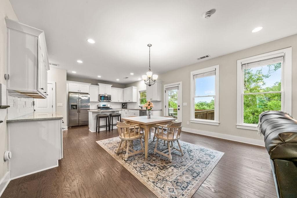 4 bedroom, 3 bathroom, 2,427 sq ft single family residence for sale at 35 Bridgestone Way, Cartersville, GA 30120 — photo 9