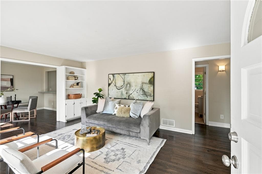 4 bedroom, 3 bathroom, 1,850 sq ft single family residence under contract at 2675 Fraser Road, Marietta, GA 30066 — photo 8