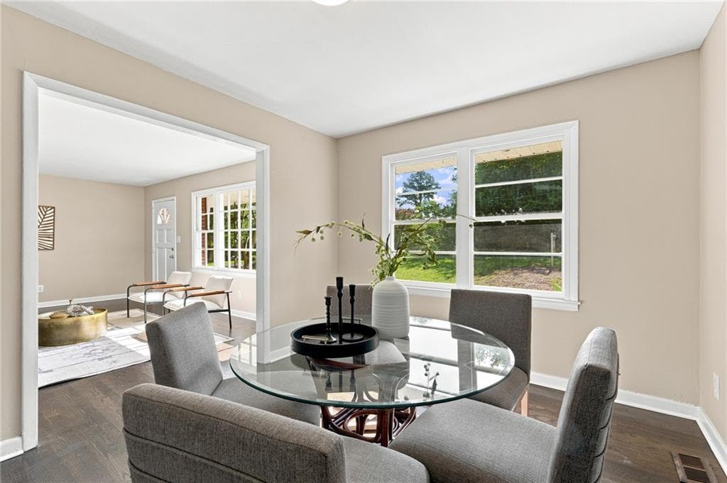 4 bedroom, 3 bathroom, 1,850 sq ft single family residence under contract at 2675 Fraser Road, Marietta, GA 30066 — photo 3