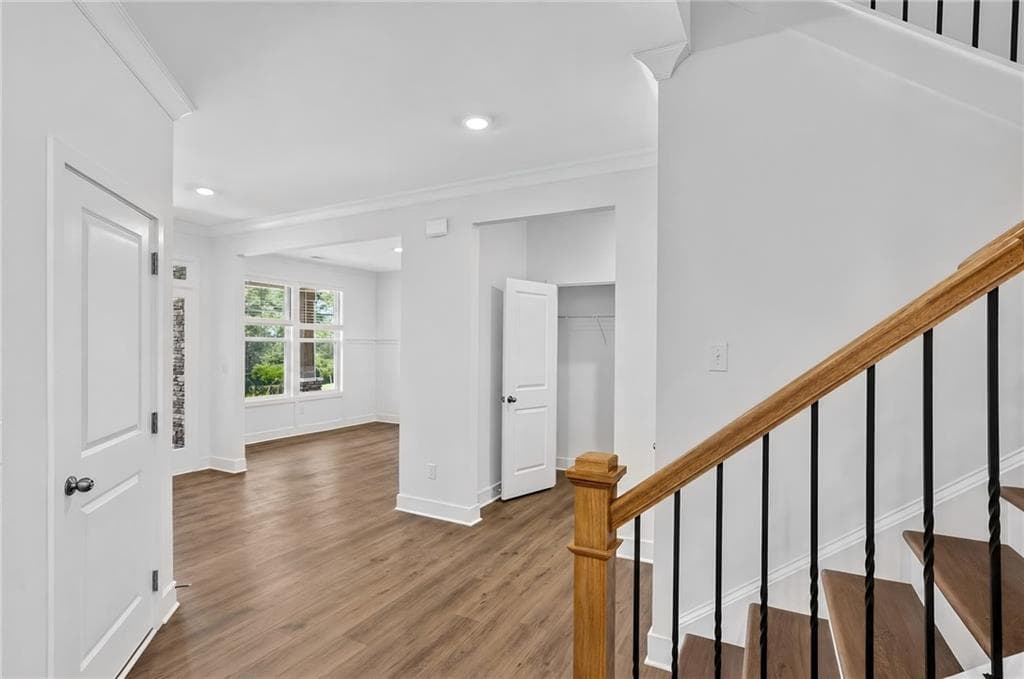 5 bedroom, 5 bathroom, 3,385 sq ft single family residence for sale at 4540 Manning Drive, Cumming, GA 30028 — photo 3