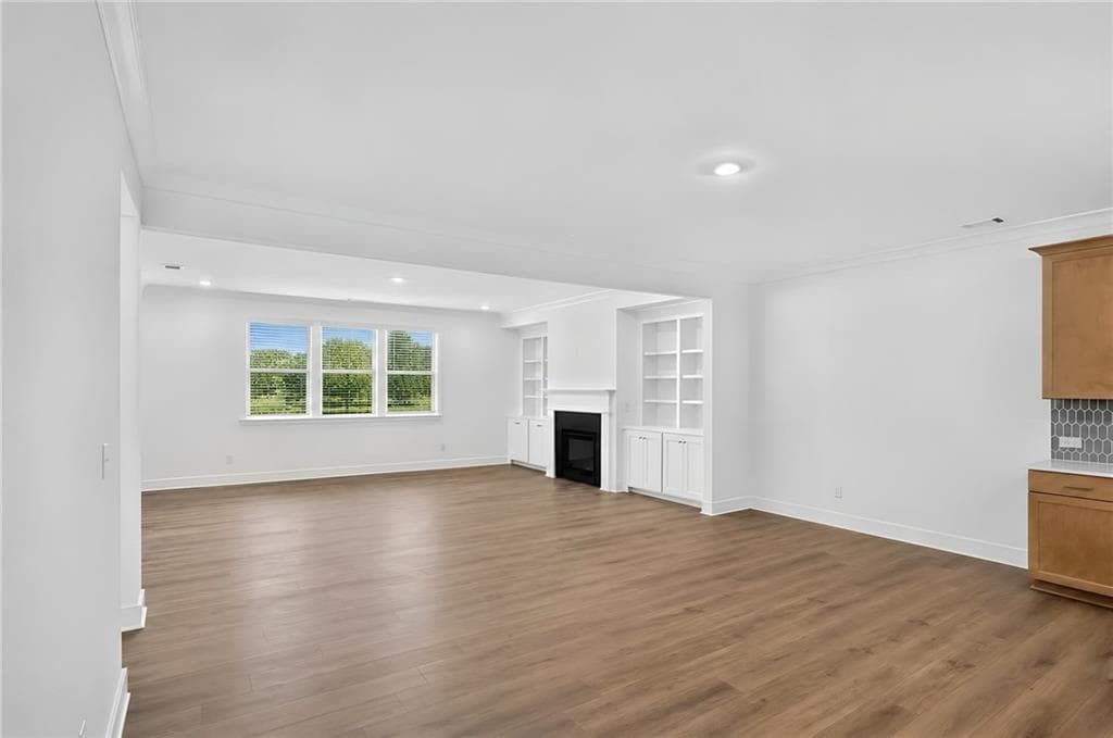 5 bedroom, 5 bathroom, 3,385 sq ft single family residence for sale at 4540 Manning Drive, Cumming, GA 30028 — photo 4
