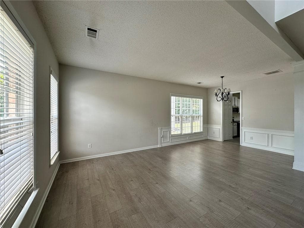 4 bedroom, 3 bathroom, 2,276 sq ft single family residence for rent at 3535 Ridgefair Drive, Cumming, GA 30040 for $2,450 a month — photo 2
