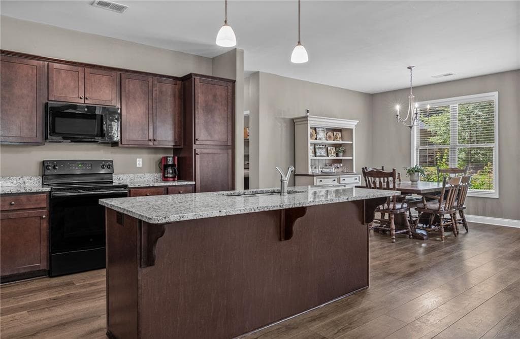 3 bedroom, 2 bathroom, 1,821 sq ft single family residence for sale at 5411 Hightower Trail, Oxford, GA 30054 — photo 7