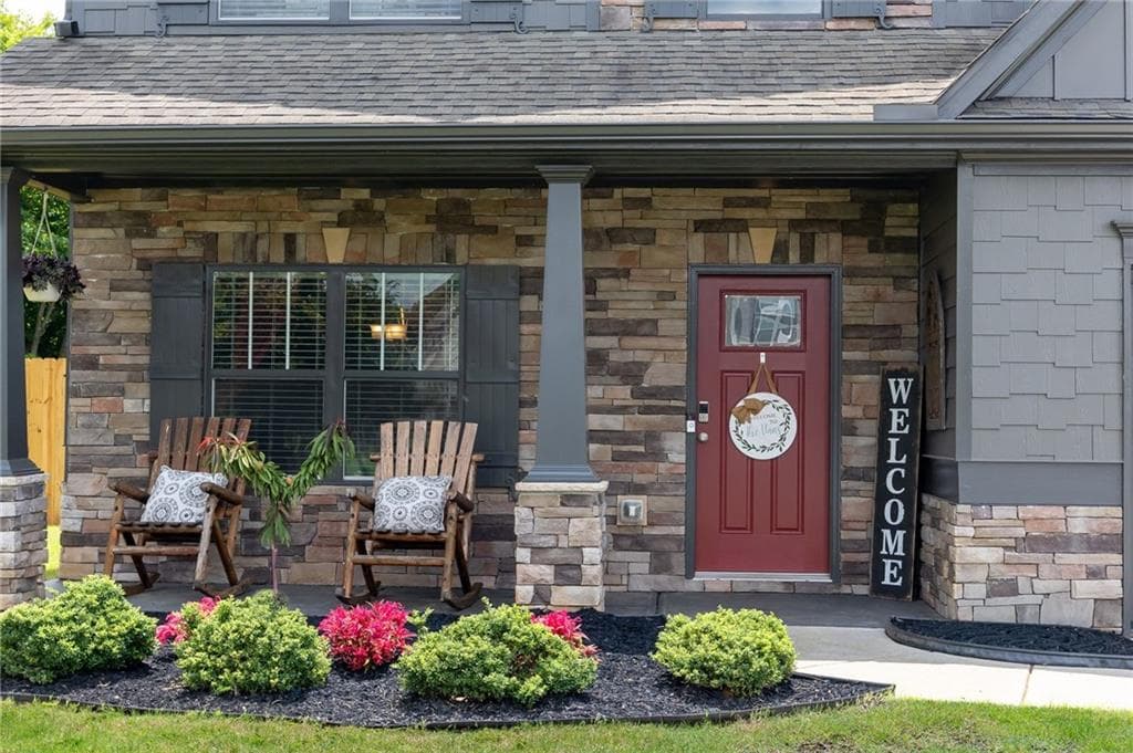 5 bedroom, 4 bathroom, 2,930 sq ft single family residence for sale at 13 Mulberry Way, Cartersville, GA 30120 — photo 5