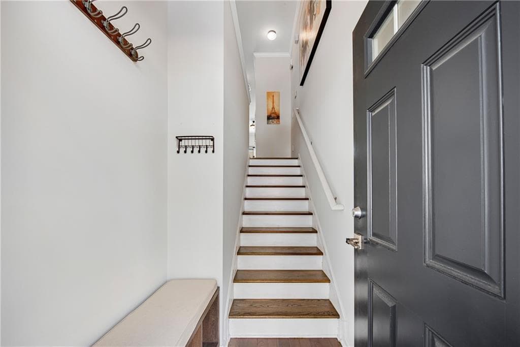 3 bedroom, 4 bathroom townhouse for sale at 3039 Liberty Way, Atlanta, GA 30318 — photo 9
