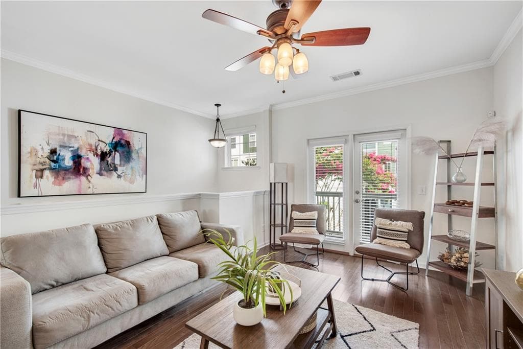 3 bedroom, 4 bathroom townhouse for sale at 3039 Liberty Way, Atlanta, GA 30318 — photo 2