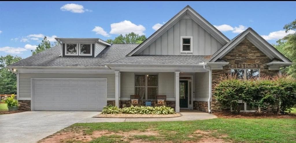 3 bedroom, 2 bathroom, 1,821 sq ft single family residence for sale at 5411 Hightower Trail, Oxford, GA 30054 — photo 2
