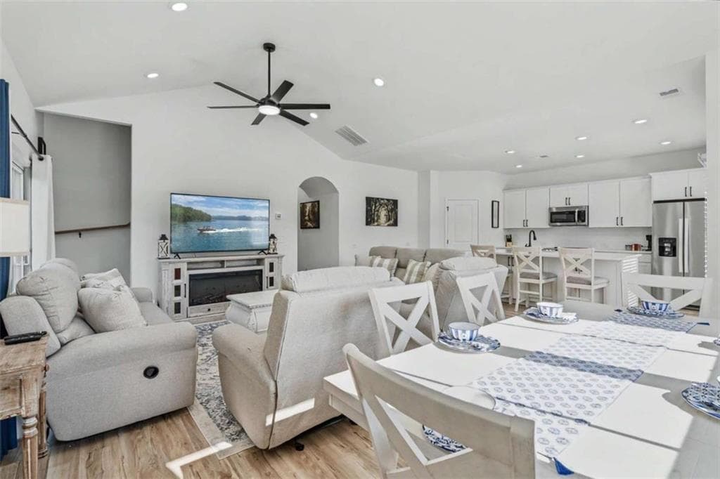 3 bedroom, 3 bathroom, 1,815 sq ft single family residence for sale at 119 Red Cloud Walk, Waleska, GA 30183 — photo 5