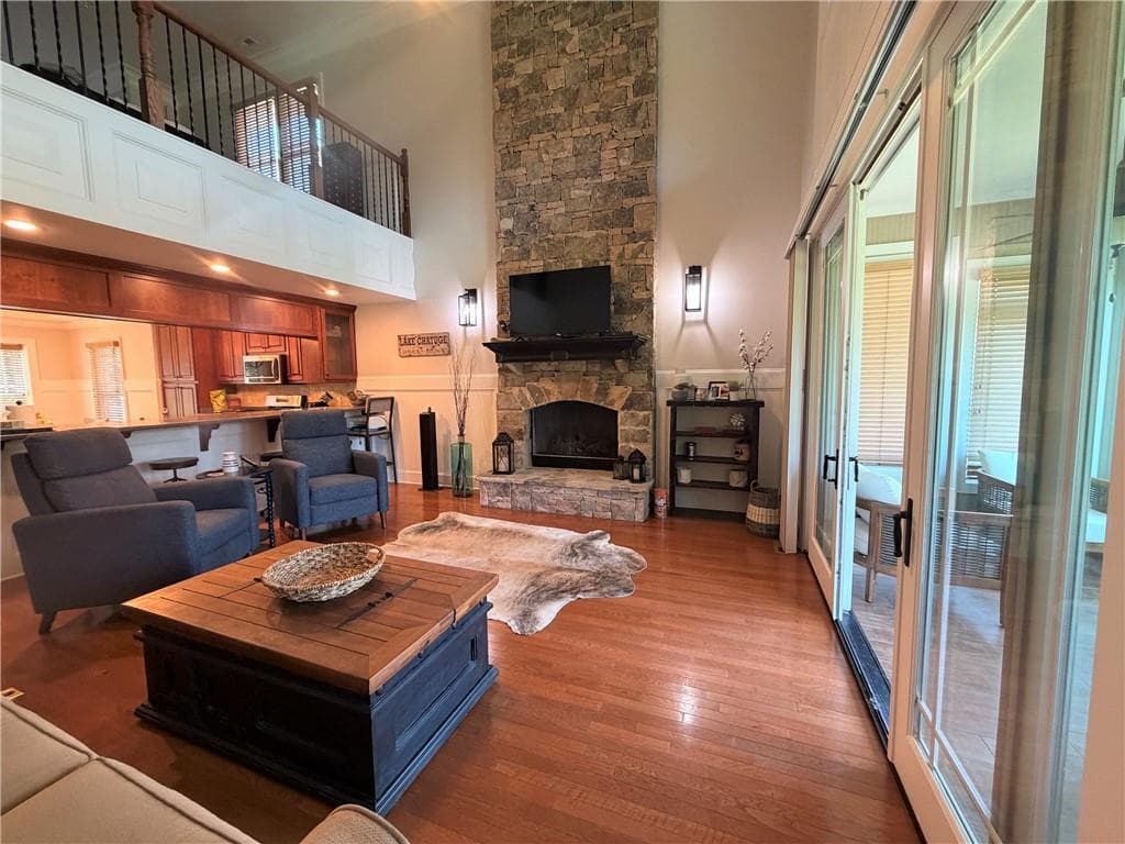 2 bedroom, 3 bathroom, 2,582 sq ft single family residence for sale at 2261 Eastgate Drive, Hiawassee, GA 30546 — photo 8