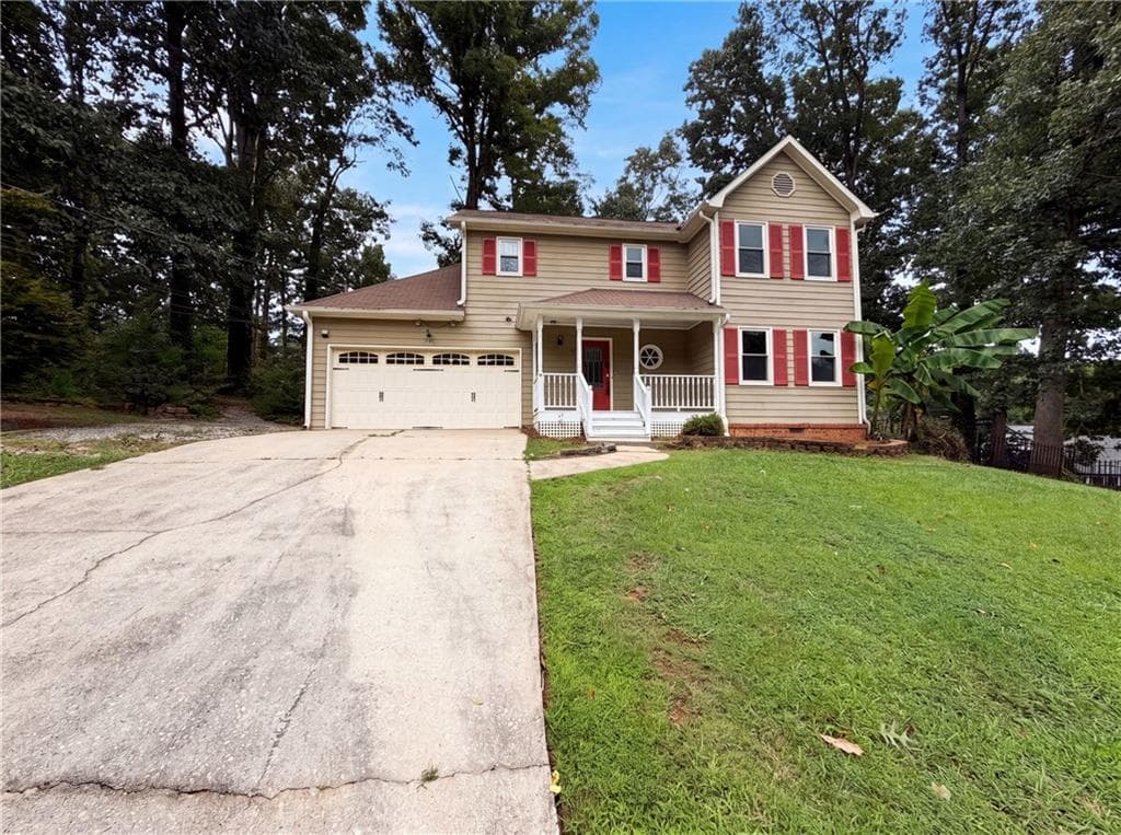 3 bedroom, 3 bathroom, 1,568 sq ft single family residence under contract at 215 Arbour Run, Suwanee, GA 30024