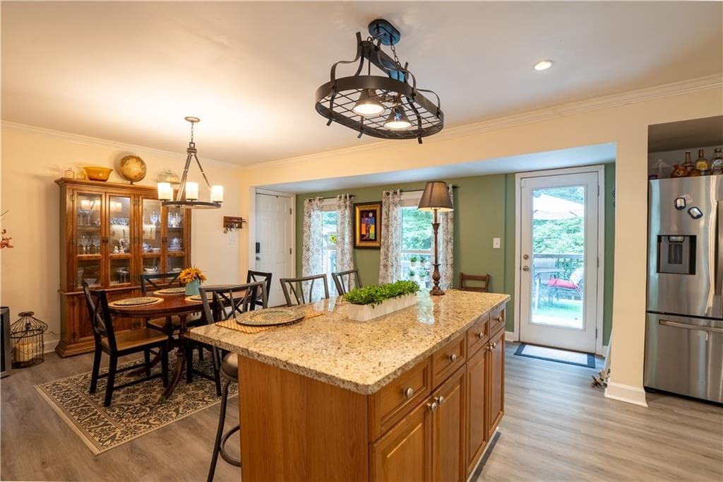 3 bedroom, 2 bathroom, 2,484 sq ft single family residence for sale at 2627 Pinebrook Drive, Gainesville, GA 30506 — photo 8