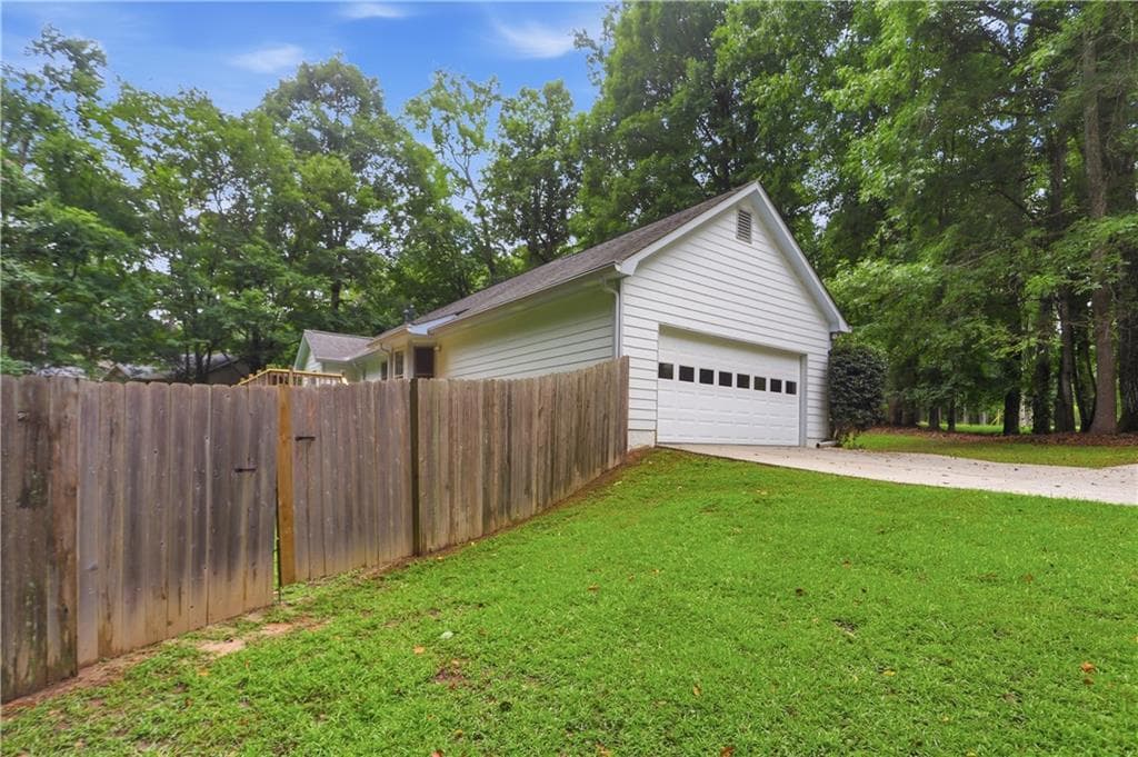 3 bedroom, 2 bathroom, 1,468 sq ft single family residence under contract at 90 Grand Junction, Sharpsburg, GA 30277 — photo 5
