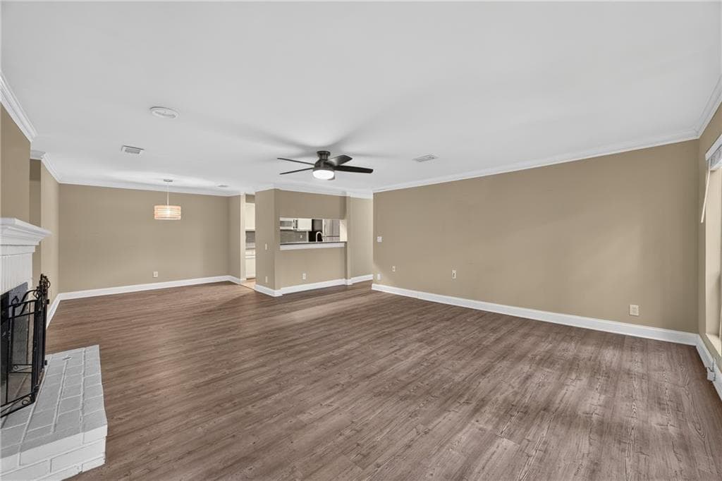 2 bedroom, 2 bathroom, 1,300 sq ft condominium for rent at 123 Warm Springs Circle, Roswell, GA 30075 for $1,800 a month — photo 10
