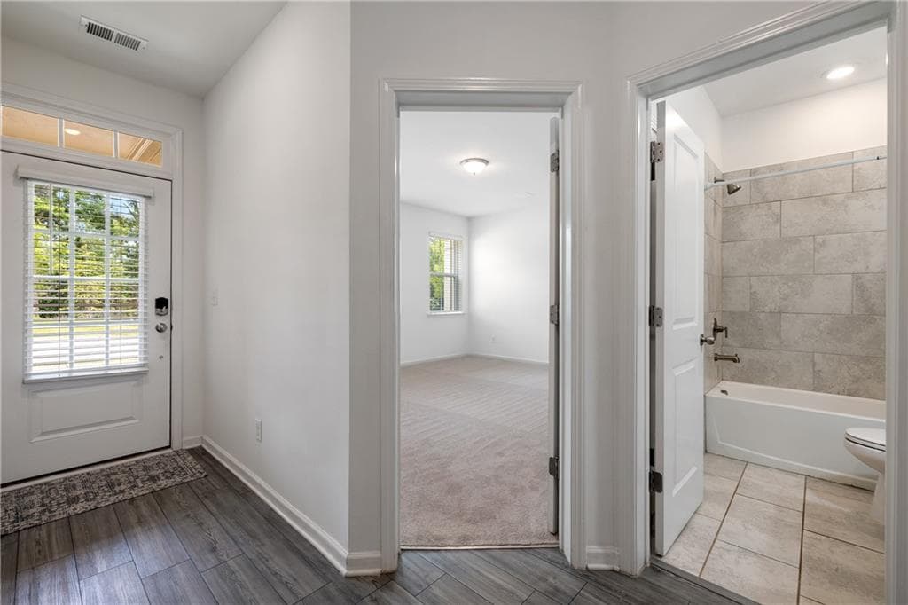 4 bedroom, 4 bathroom, 2,267 sq ft townhouse for rent at 307 Danville Avenue, Suwanee, GA 30024 for $2,900 a month — photo 3