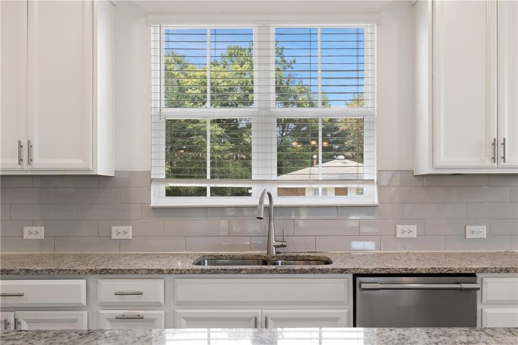 4 bedroom, 4 bathroom, 2,267 sq ft townhouse for rent at 307 Danville Avenue, Suwanee, GA 30024 for $2,900 a month — photo 10