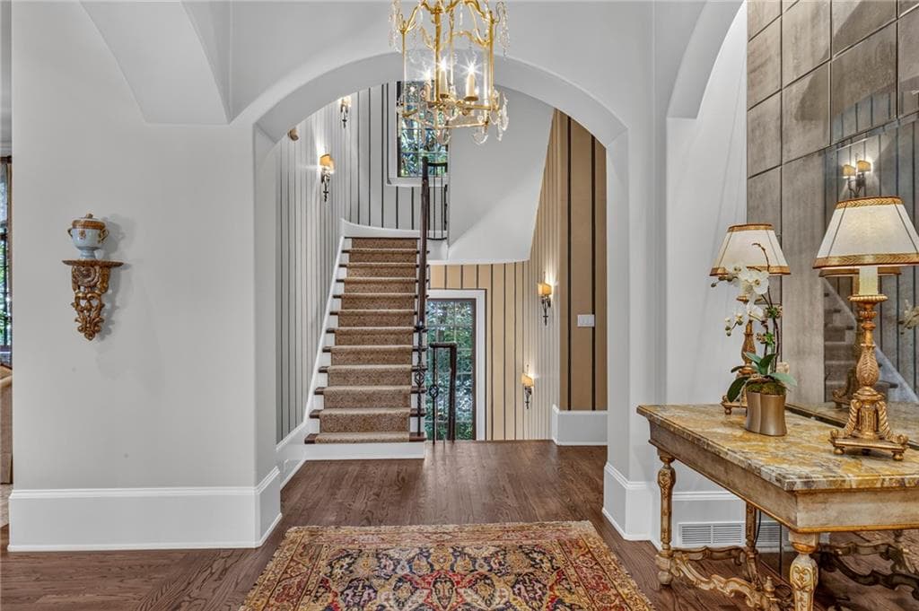 5 bedroom, 7 bathroom, 6,939 sq ft single family residence for sale at 675 W Paces Ferry #14 Road, Atlanta, GA 30327 — photo 10