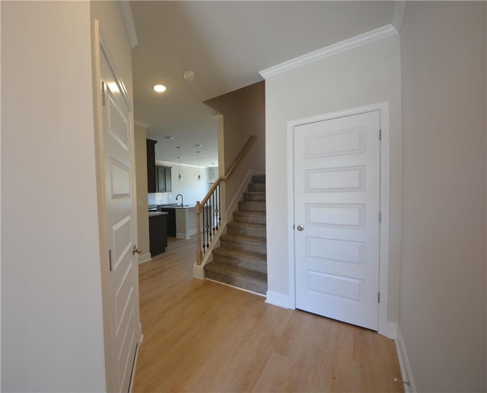 3 bedroom, 3 bathroom, 1,823 sq ft townhouse for sale at 3825 Billabong Trail, Gainesville, GA 30506 — photo 7