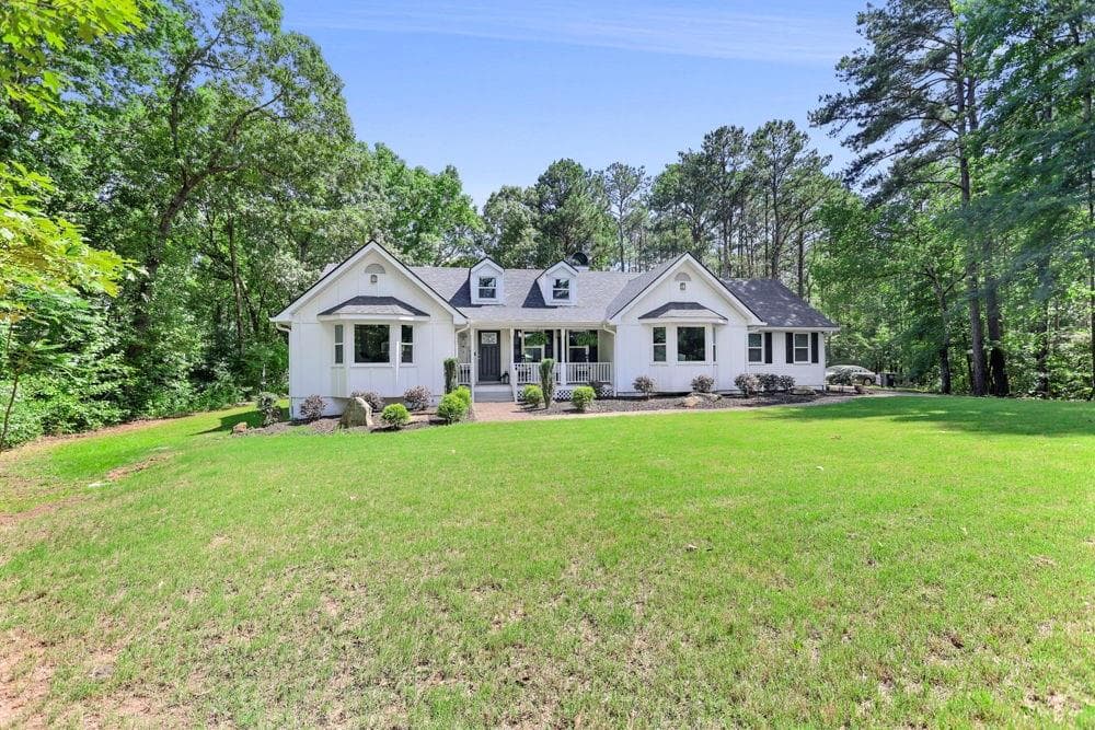 4 bedroom, 4 bathroom, 2,467 sq ft single family residence for sale at 20 Turkey Point Drive, LaGrange, GA 30240 — photo 7