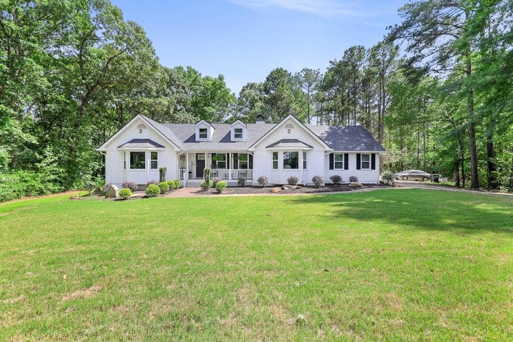 4 bedroom, 4 bathroom, 2,467 sq ft single family residence for sale at 20 Turkey Point Drive, LaGrange, GA 30240 — photo 8