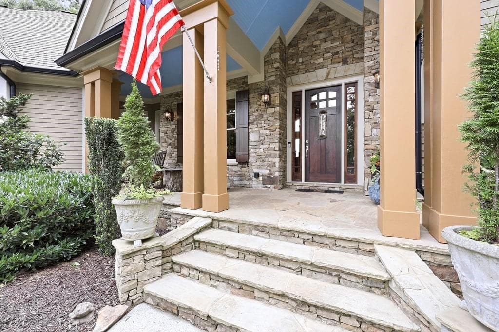4 bedroom, 5 bathroom, 4,672 sq ft single family residence under contract at 904 Bear Paw Ridge, Dahlonega, GA 30533 — photo 8
