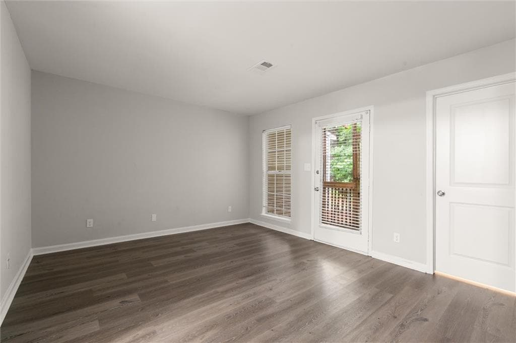 2 bedroom, 2 bathroom condominium for rent at 5058 Jonesboro Road B-13, Union City, GA 30291 for $1,395 a month — photo 3