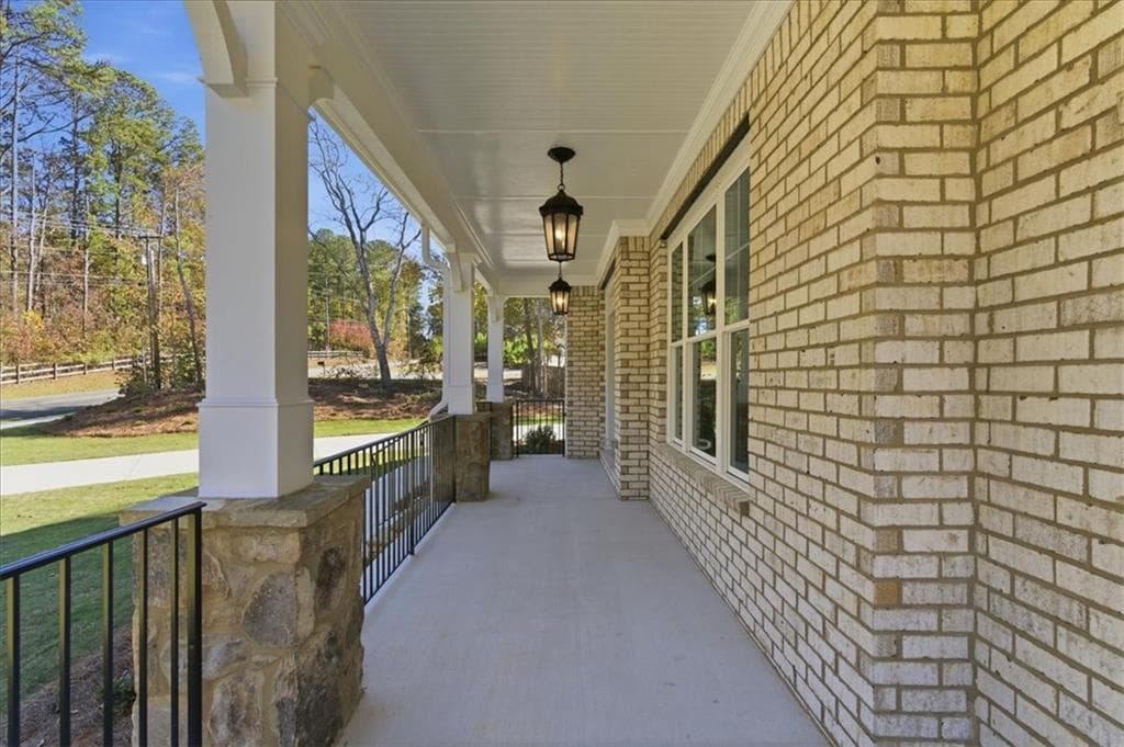 5 bedroom, 5 bathroom, 4,020 sq ft single family residence for sale at 5885 Ford Road, Acworth, GA 30101 — photo 7