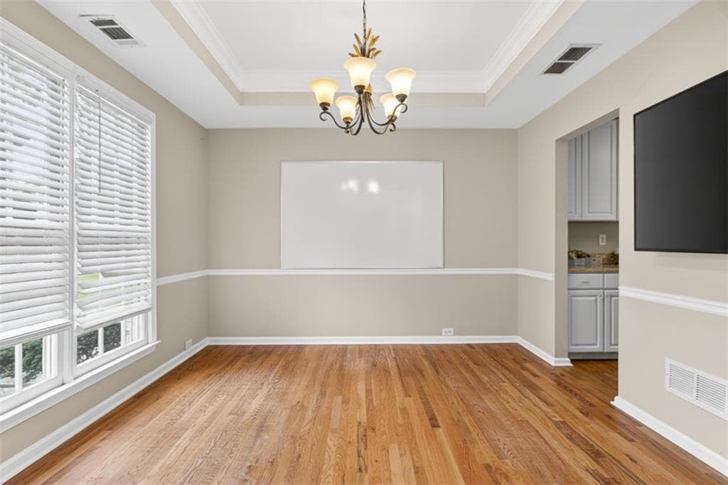 5 bedroom, 4 bathroom, 2,500 sq ft single family residence under contract at 320 Wynstone Way, Duluth, GA 30097 — photo 3