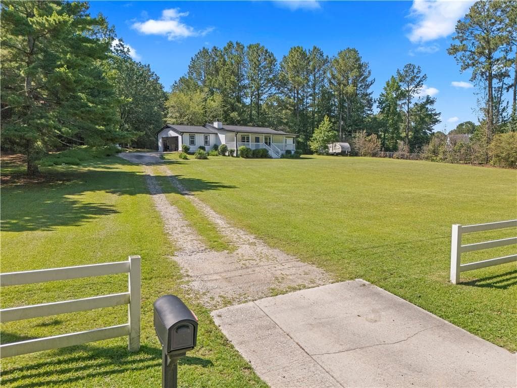 3 bedroom, 2 bathroom single family residence for sale at 4743 Bryant Drive, Snellville, GA 30039 — photo 3