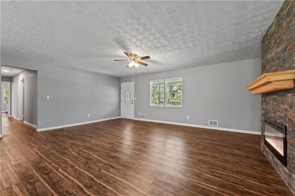 3 bedroom, 2 bathroom single family residence for sale at 4743 Bryant Drive, Snellville, GA 30039 — photo 7