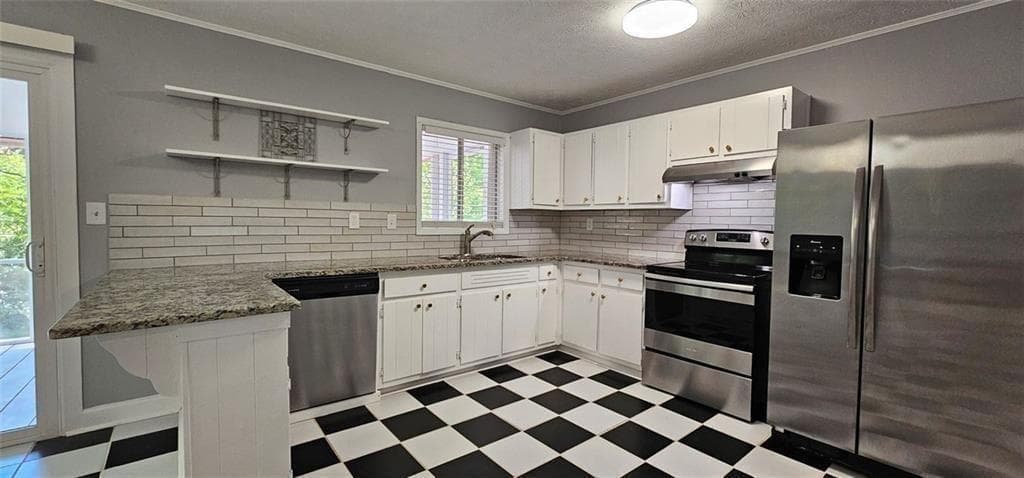 3 bedroom, 2 bathroom, 1,851 sq ft single family residence for sale at 1096 Deleon Court, Clarkston, GA 30021 — photo 10