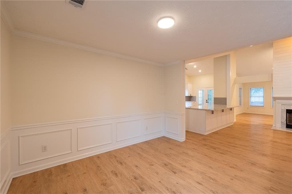 3 bedroom, 2 bathroom, 2,400 sq ft single family residence under contract at 3554 Dunbar Lane, Suwanee, GA 30024 — photo 10