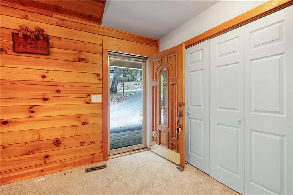 3 bedroom, 2 bathroom, 1,421 sq ft single family residence for sale at 415 Sunset Court, Jasper, GA 30143 — photo 6