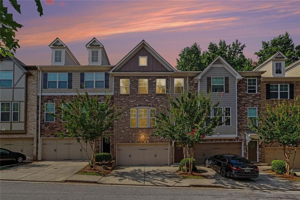 4 bedroom, 4 bathroom, 2,227 sq ft townhouse for sale at 4383 Legendary Street, Stone Mountain, GA 30083 — photo 3