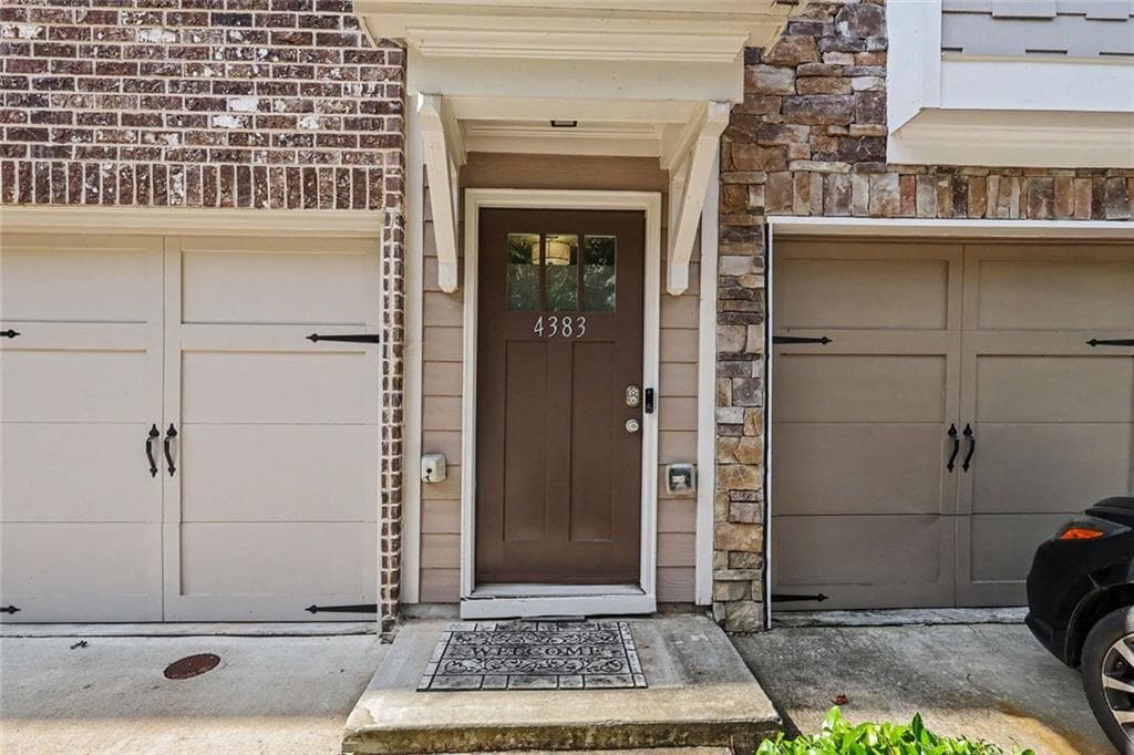 4 bedroom, 4 bathroom, 2,227 sq ft townhouse for sale at 4383 Legendary Street, Stone Mountain, GA 30083 — photo 4