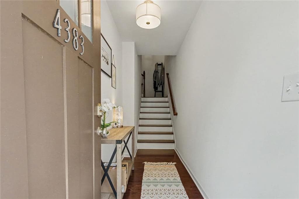 4 bedroom, 4 bathroom, 2,227 sq ft townhouse for sale at 4383 Legendary Street, Stone Mountain, GA 30083 — photo 5