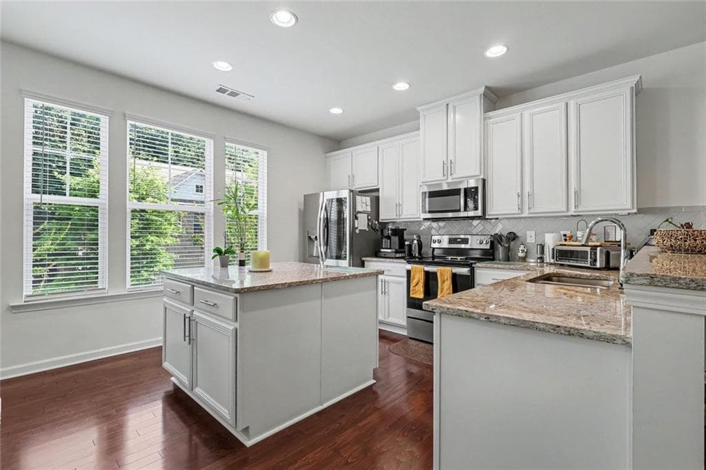 4 bedroom, 4 bathroom, 2,227 sq ft townhouse for sale at 4383 Legendary Street, Stone Mountain, GA 30083 — photo 8