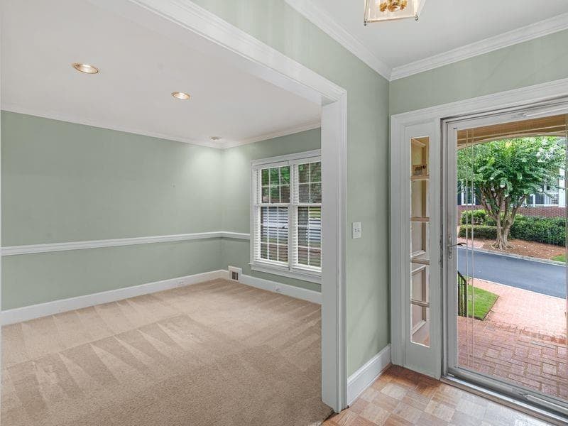 4 bedroom, 4 bathroom, 4,075 sq ft single family residence for sale at 6 Downshire Lane, Decatur, GA 30033 — photo 3