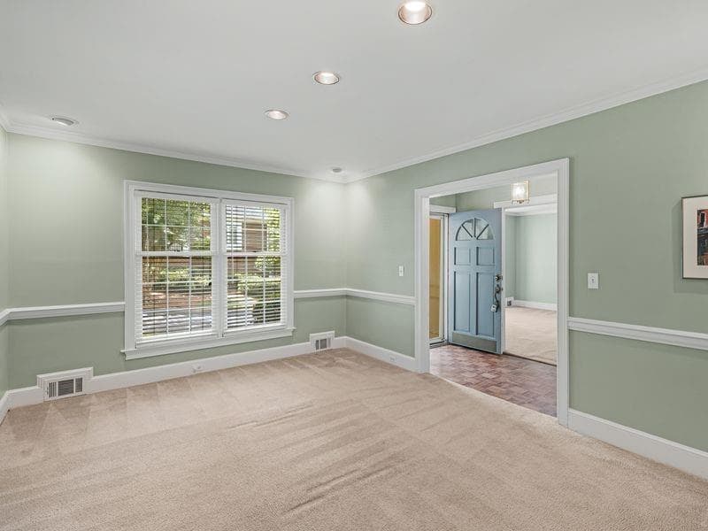 4 bedroom, 4 bathroom, 4,075 sq ft single family residence for sale at 6 Downshire Lane, Decatur, GA 30033 — photo 9