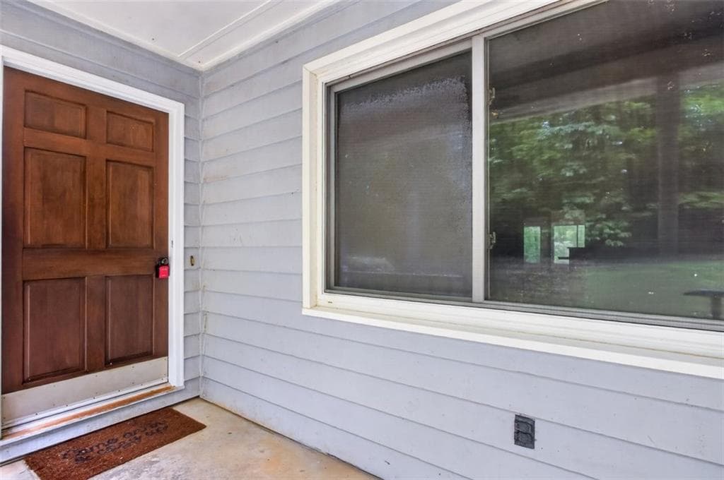 3 bedroom, 2 bathroom, 2,100 sq ft single family residence for sale at 271 Broken Arrow Trail, Dahlonega, GA 30533 — photo 6