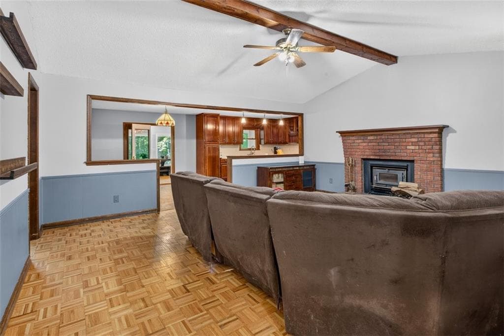 3 bedroom, 2 bathroom, 2,100 sq ft single family residence for sale at 271 Broken Arrow Trail, Dahlonega, GA 30533 — photo 7