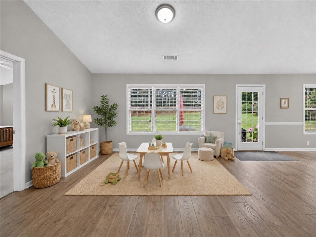3 bedroom, 2 bathroom, 2,622 sq ft single family residence for sale at 334 Annslee Circle, Loganville, GA 30052 — photo 7