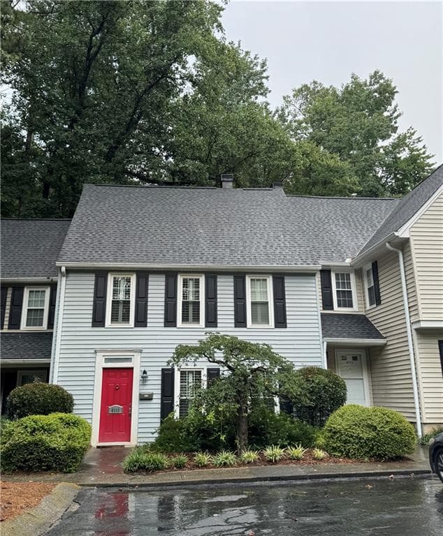 3 bedroom, 3 bathroom, 1,356 sq ft condominium for sale at 4111 N Gloucester Place 4111, Atlanta, GA 30341 — photo 1 of 31