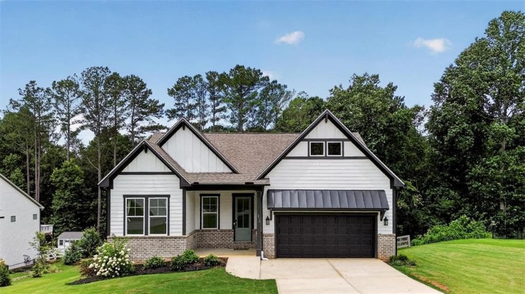 4 bedroom, 4 bathroom, 3,146 sq ft single family residence for sale at 272 Linger Longer Drive, Ellijay, GA 30540 — photo 2