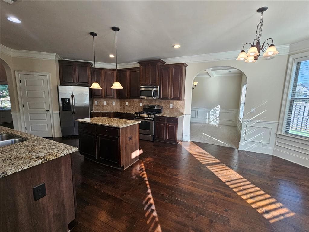 4 bedroom, 3 bathroom, 2,996 sq ft single family residence for rent at 1550 Horseshoe Creek Lane, Cumming, GA 30041 for $2,700 a month — photo 10