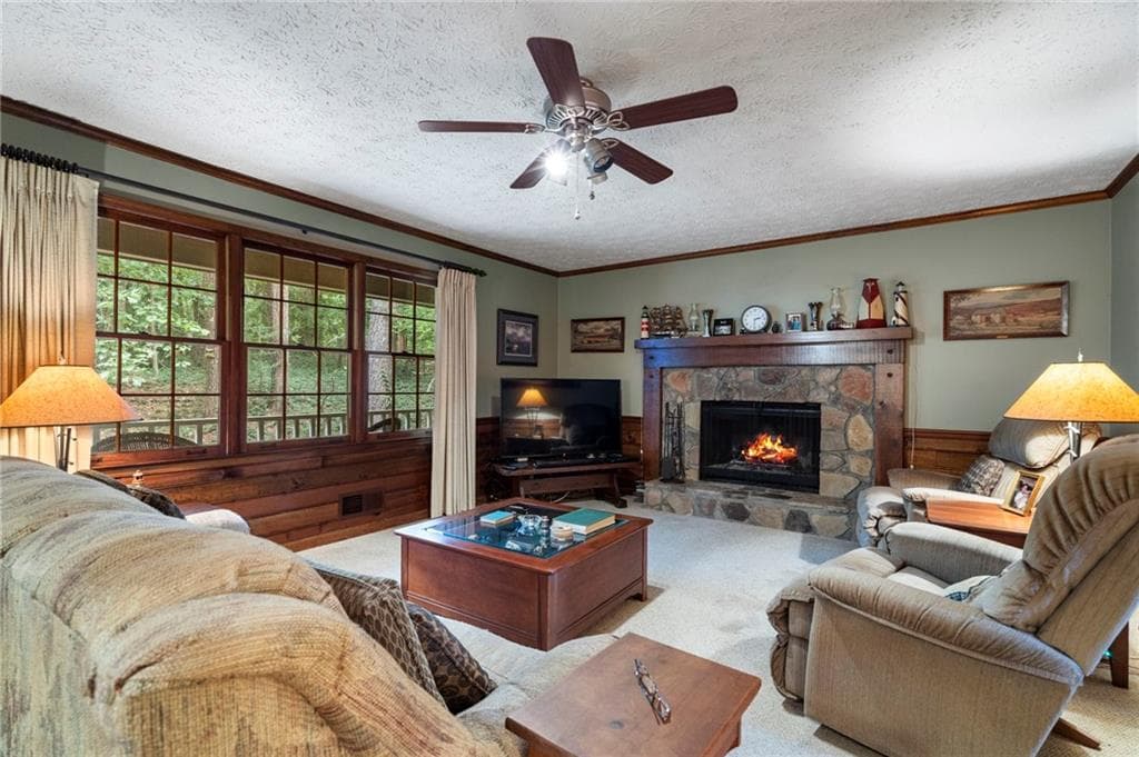 3 bedroom, 2 bathroom, 2,184 sq ft single family residence under contract at 1982 Winding Creek Lane, Marietta, GA 30064 — photo 5