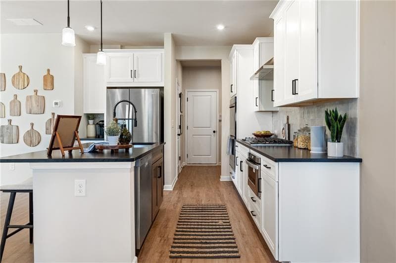 3 bedroom, 3 bathroom, 2,115 sq ft single family residence for rent at 4768 Black Onyx Path, Kennesaw, GA 30144 for $2,999 a month — photo 4