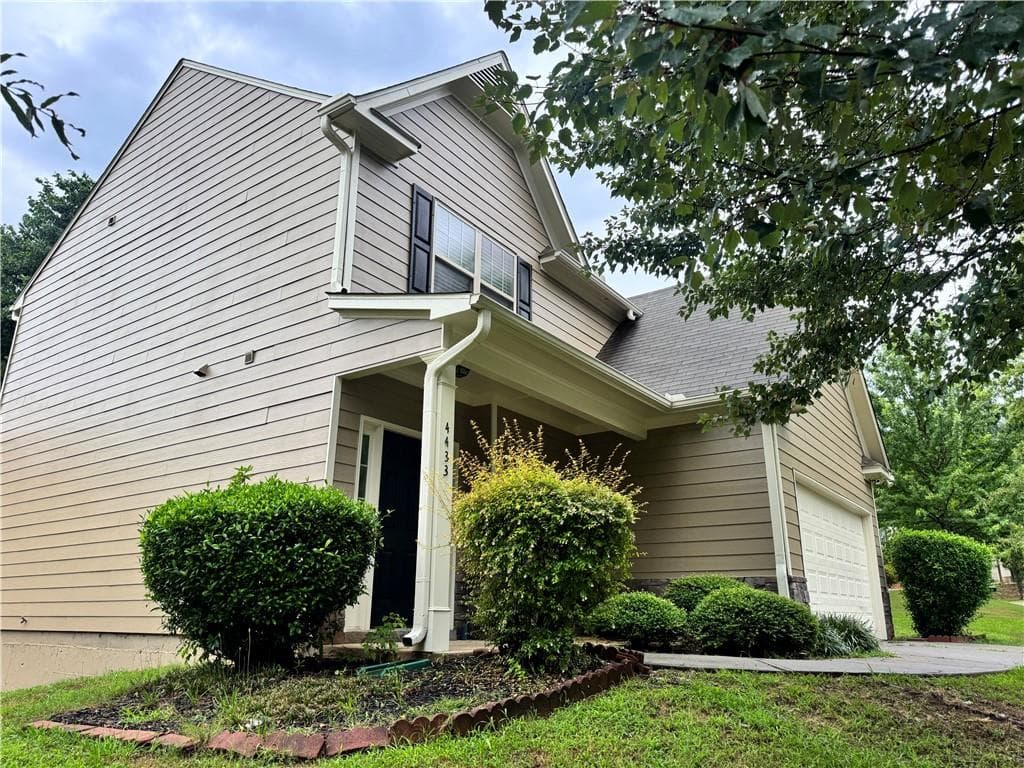 4 bedroom, 3 bathroom single family residence under contract at 4433 Black Hills Drive, Acworth, GA 30101 — photo 2